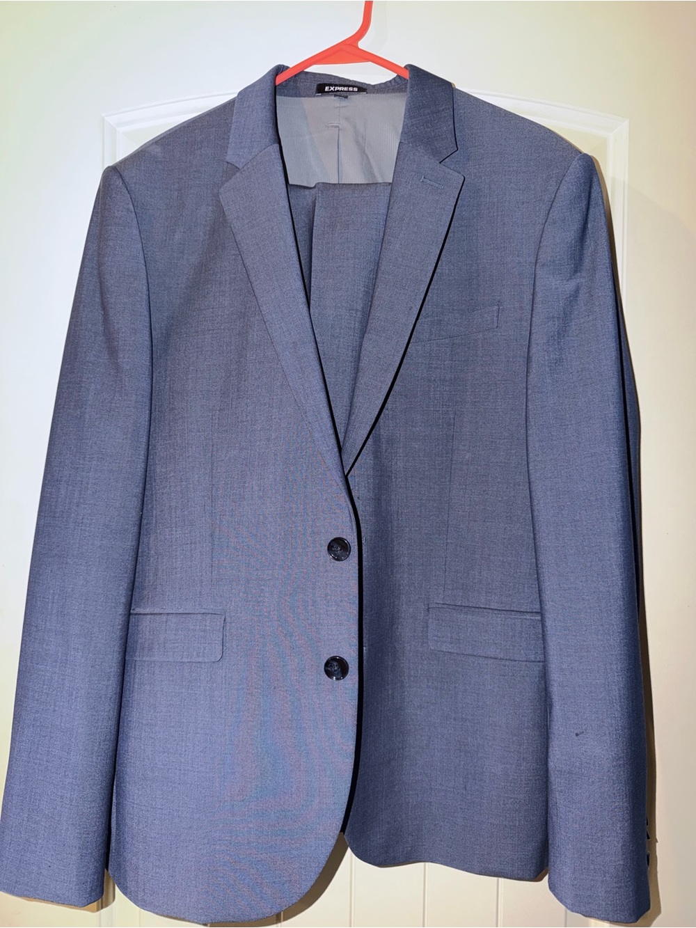 Express Men’s Blue Suit Jacket - Modern Two-Button Blazer Extra slim
Panta 32x32